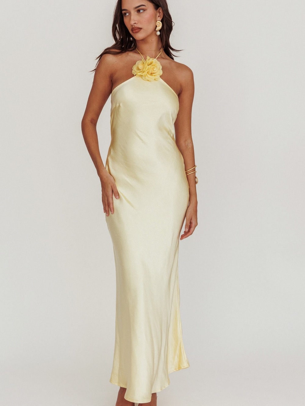 Selfie Leslie Butter Yellow Satin Halter Maxi w/ Floral Neck Detail - Small- NWT - Picture 5 of 9